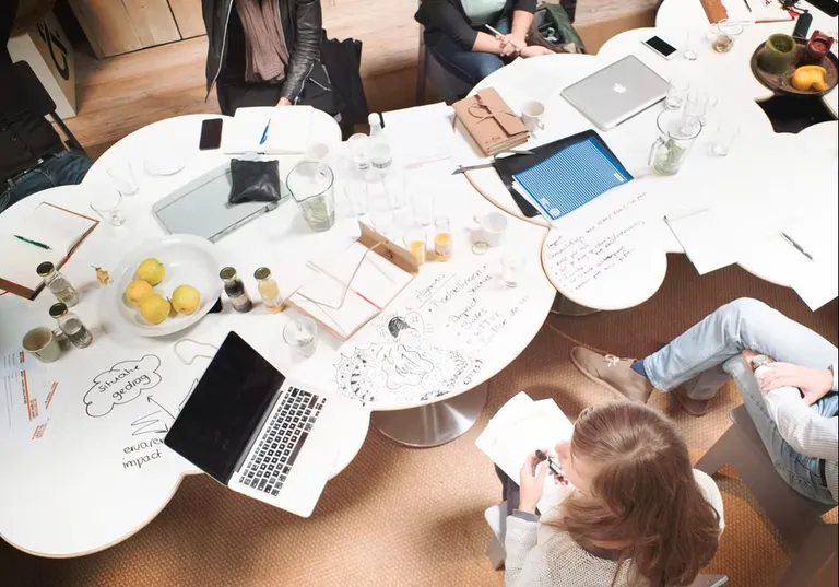 Meeting table at Better meetings, a meeting venue in Austerlitz, the Netherlands